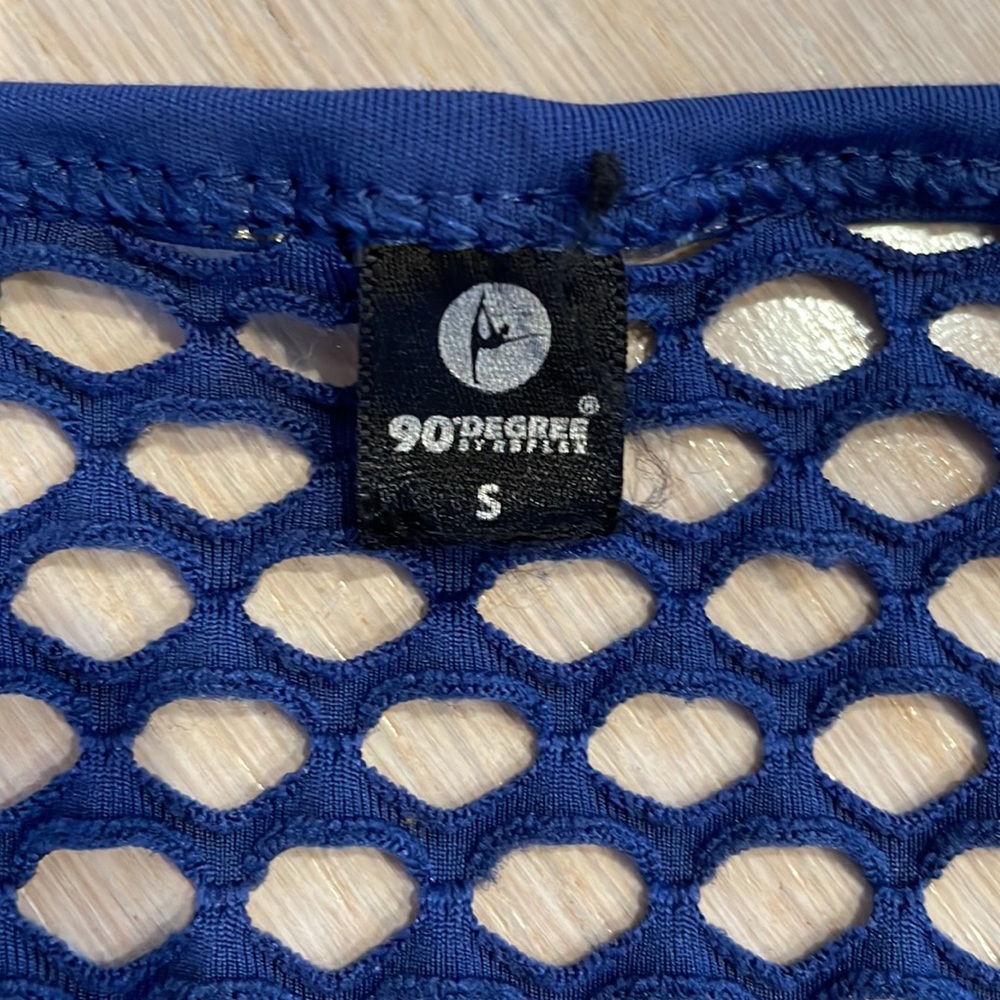 90° blue workout top - Picture 7 of 7